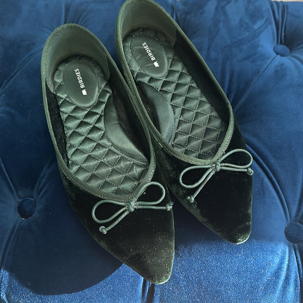 Birdies Goldfinch Ballet Flats in Green Velvet